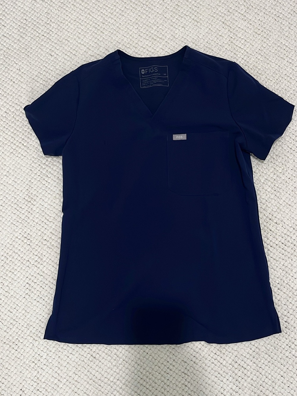 Figs scrub top